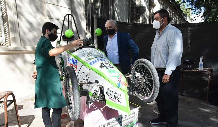 Promueven la divulgación científica y el interés por las ciencias en niños y jóvenes salteños Promueven la divulgación científica y el interés por las ciencias en niños y jóvenes salteños