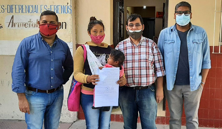 Se titularizaron 105 Docentes Indígenas Bilingües en la Provincia Fotografía titularizaron 105 Docentes Indígenas Bilingües