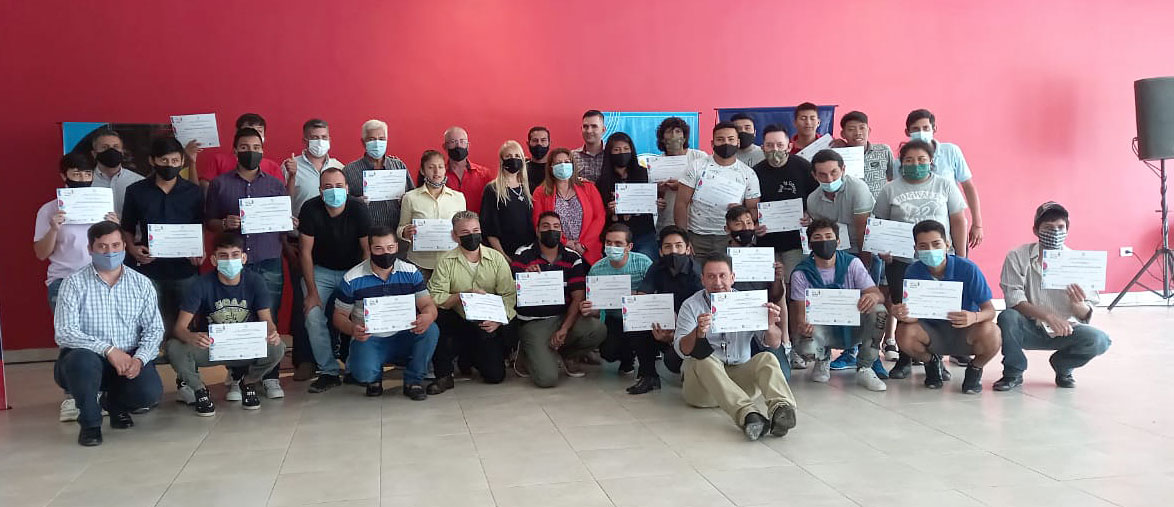 Jóvenes de Orán cuentan con la certificación de Auxiliar Mecánico de Motos Fotografía Jóvenes de Orán cuentan con la certificación de Auxiliar Mecánico de Motos