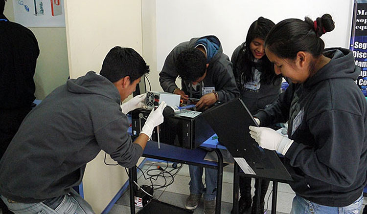 Fotografía Cuatro escuelas técnicas salteñas participan del Programa Sinergia
