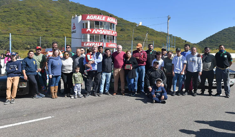La técnica 3 celebró sus 75 años en el autódromo Fotografía La técnica 3 celebró sus 75 años en el autódromo