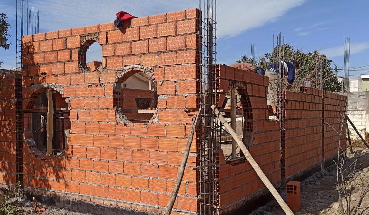 Iniciaron obras de refacción en la escuela Reino de Bélgica de Capital Fotografía Iniciaron obras de refacción en la escuela Reino de Bélgica de Capital