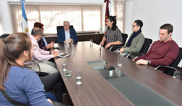 Taller Física al Alcance de Todos: continúan generándose nuevos ingresos al Balseiro Fotografía Taller Física al Alcance de Todos: continúan generándose nuevos ingresos al Balseiro