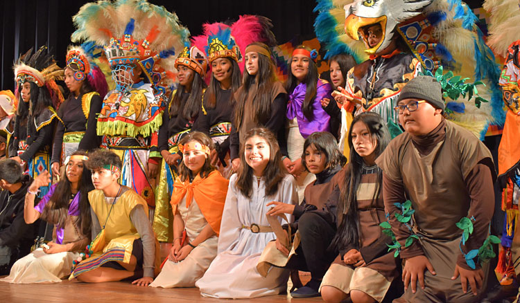 La escuela Gesta Sanmartiniana y la artista Graciela Mendoza presentaron Fotografía La escuela Gesta Sanmartiniana y la artista Graciela Mendoza presentaron