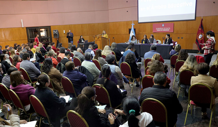 Fotografía Jornadas de capacitación sobre consumos problemáticos en las escuelas