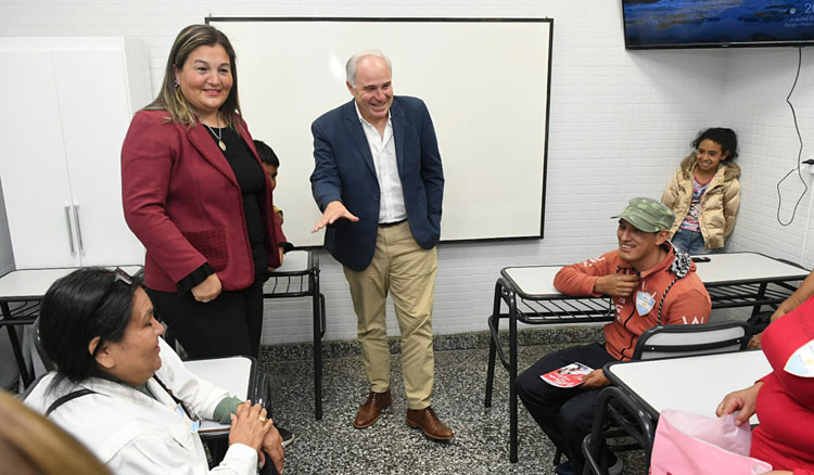 Fotografía El Gobierno continúa ofreciendo oportunidades de estudio a jóvenes y adultos