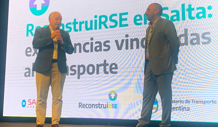 Más de 450 alumnos conversaron con representantes de empresas de transporte y logística Fotografía Más de 450 alumnos conversaron con representantes de empresas de transporte y logística