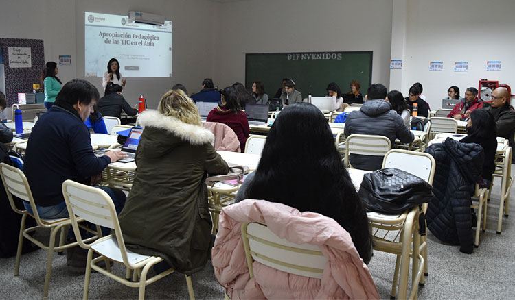 Jornada de Capacitación “Apropiación Pedagógica de las TIC en el Aula” Fotografía Jornada de Capacitación “Apropiación Pedagógica de las TIC en el Aula”