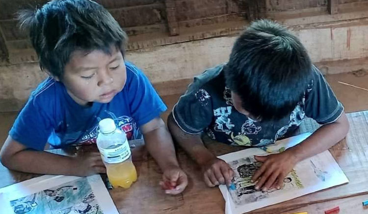 Encuentro de intercambios de lectura y escritura en lengua materna Fotografía Encuentro de intercambios de lectura y escritura en lengua materna