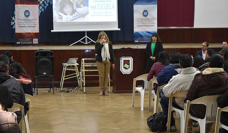 Jornada de Sensibilización: Plataforma “Mi Escuela” Salta Fotografía Jornada de Sensibilización: Plataforma “Mi Escuela” Salta
