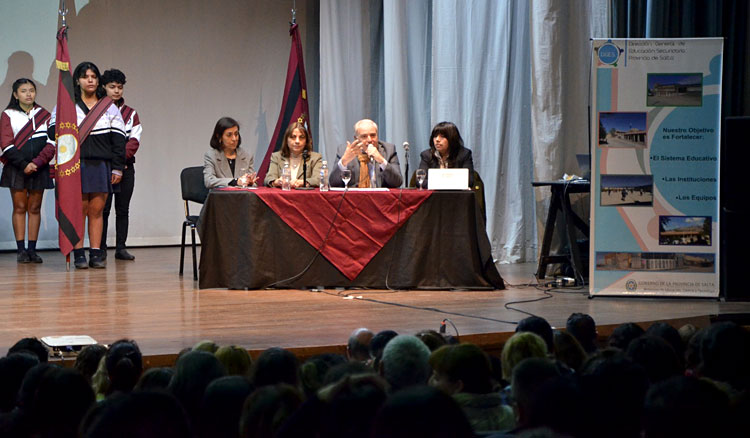 Referentes de la educación reflexionan en Salta sobre los nuevos desafíos del nivel secundario Fotografía Referentes de la educación reflexionan en Salta sobre los nuevos desafíos del nivel secundario