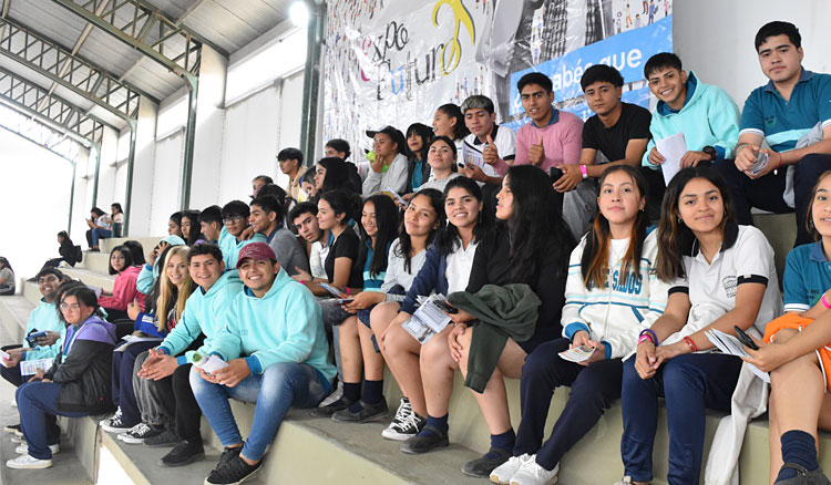 Con éxito se desarrolla la Expo Futuro en el interior de la provincia Fotografía Con éxito se desarrolla la Expo Futuro en el interior de la provincia