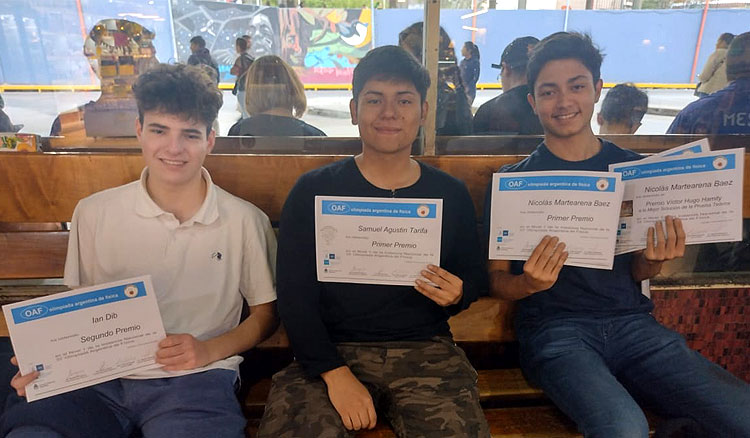 Salteños destacados en la Olimpiada Nacional de Física Fotografía Salteños destacados en la Olimpiada Nacional de Física