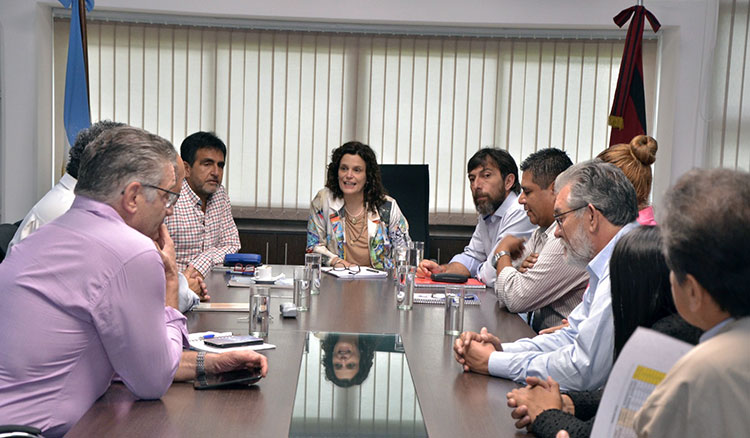 Fotografía El Gobierno se reunió con sindicatos docentes en el marco de las mesas paritarias