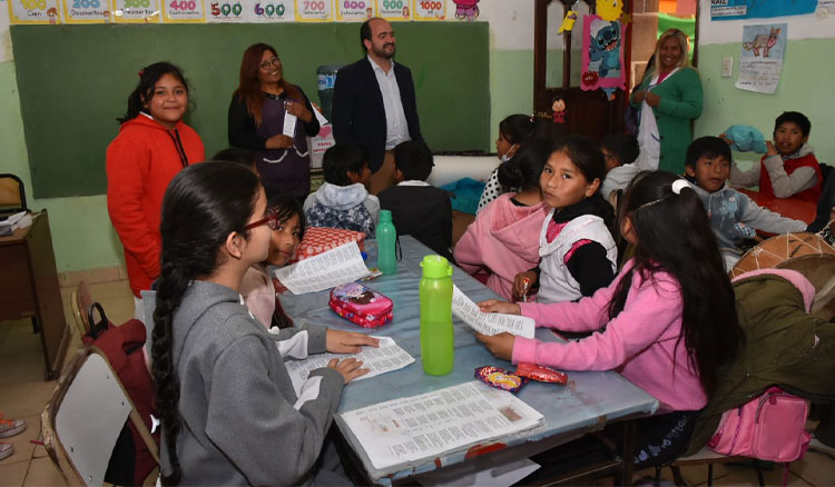 Educación lleva adelante un trabajo socioeducativo con municipios del interior