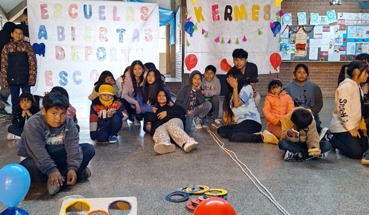 El color y el movimiento predominaron en la vuelta a clases en 50 escuelas de la Provincia Fotografía: El color y el movimiento predominaron en la vuelta a clases en 50 escuelas de la Provincia