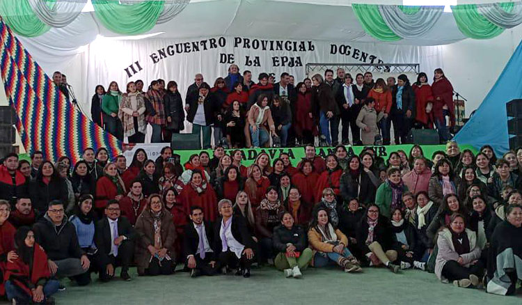 Más de 200 docentes participaron del III Encuentro de educadores de EPJA Fotografía: Más de 200 docentes participaron del III Encuentro de educadores de EPJA
