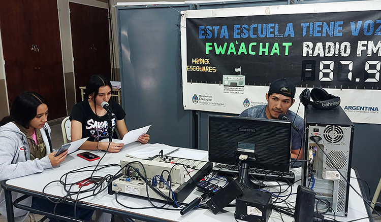 Más de 3000 estudiantes secundarios fortalecen sus habilidades comunicacionales Fotografía: Más de 3000 estudiantes secundarios fortalecen sus habilidades comunicacionales