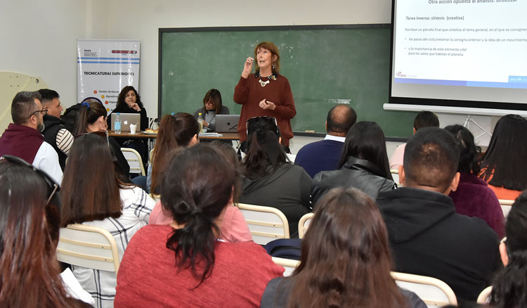 Educación y Unicef capacitan a docentes en alfabetización Fotografía: Educación y Unicef capacitan a docentes en alfabetización
