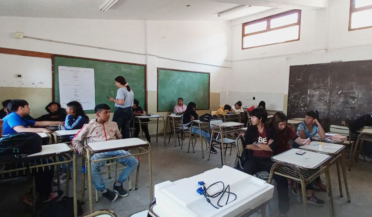 Integración educativa para una futura Radio Escolar en Vaqueros Fotografía: Integración educativa para una futura Radio Escolar en Vaqueros