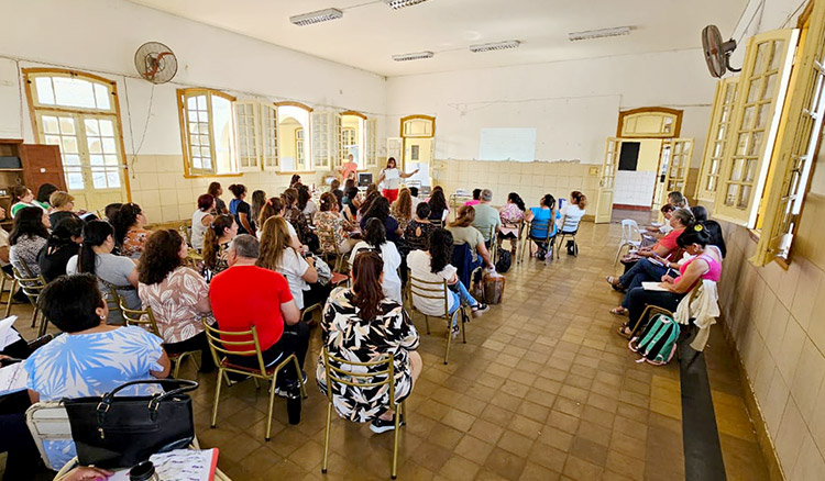 Directivos optimizan la gestión administrativa y pedagógica en las escuelas Fotografia: Directivos optimizan la gestión administrativa y pedagógica en las escuelas