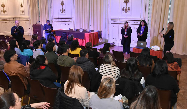 Equipos provinciales, municipales participan en talleres preventivos en contextos educativos Fotografía: Equipos provinciales, municipales participan en talleres preventivos en contextos educativos