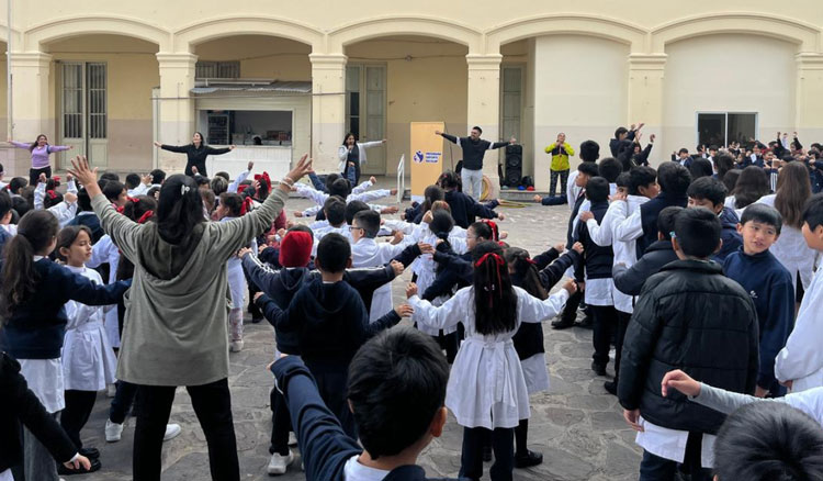 Cientos de estudiantes participaron de una movida saludable Fotografia: Cientos de estudiantes participaron de una movida saludable
