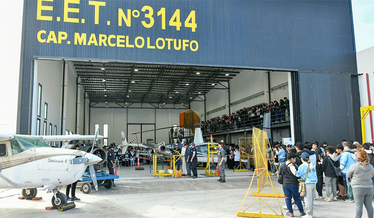 Fotografía: Salta se destaca con la única escuela técnica aeronáutica del Norte