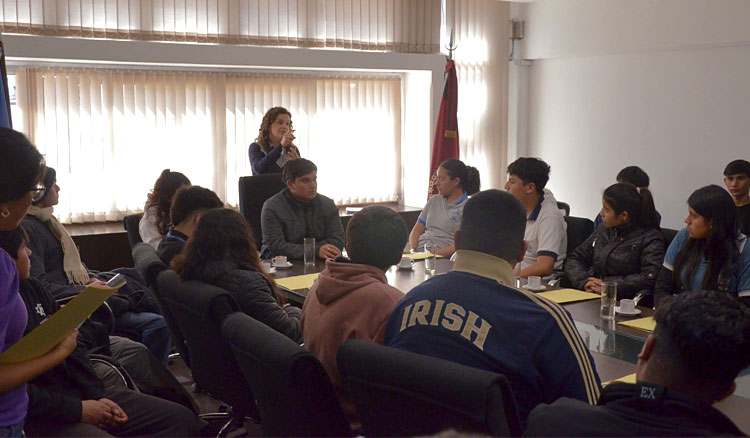 Se realizó el primer encuentro del Consejo Asesor Estudiantil con la ministra de Educación Fotografía: Se realizó el primer encuentro del Consejo Asesor Estudiantil con la ministra de Educación