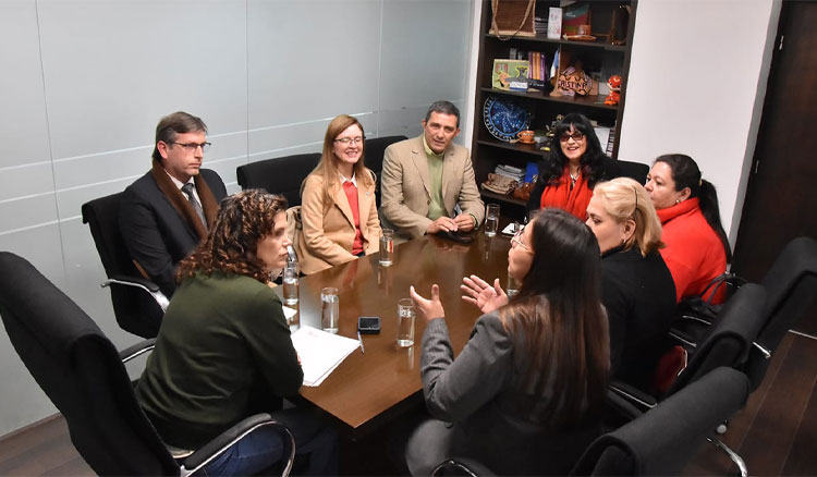 Institutos de Nivel Superior ganaron créditos fiscales para obtener mejoras tecnológicas y en recursos humanos Fotografía: Institutos de Nivel Superior ganaron créditos fiscales para obtener mejoras tecnológicas y en recursos humanos