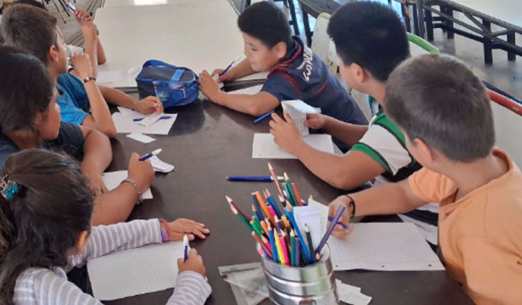 Fotografía: Los comedores escolares se convierten en un espacio de aprendizaje y encuentro durante el verano