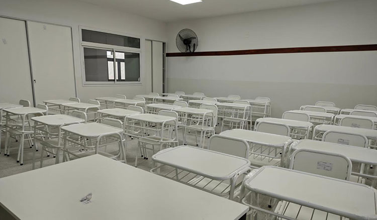 Fotografía: El nuevo secundario de Pinares inicia las clases el 11 de marzo