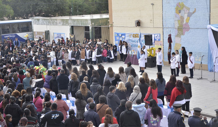Fotografía: El Ministerio de Educación actualizó la normativa que regula el funcionamiento de las cooperadoras escolares