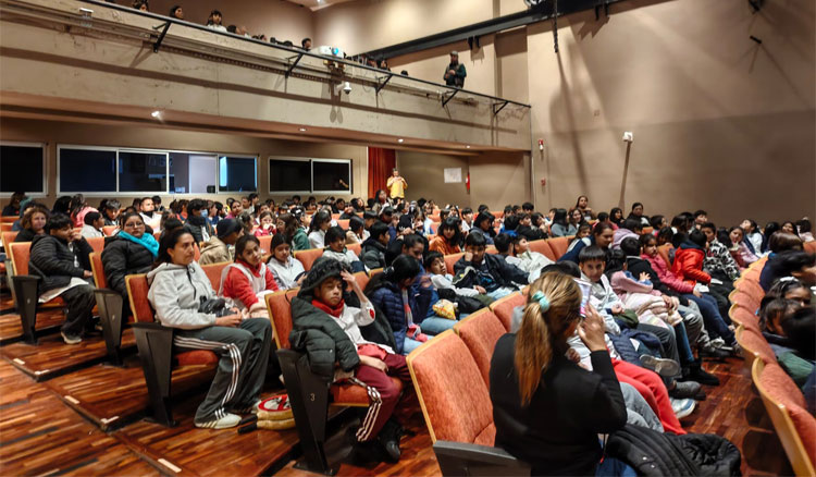 Fotografía: Más de 180 estudiantes participaron de una jornada de cine educativo