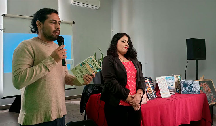 Fotografía: Estudiantes en contexto de encierro expusieron sus producciones literarias en la Feria del Libro de Salta
