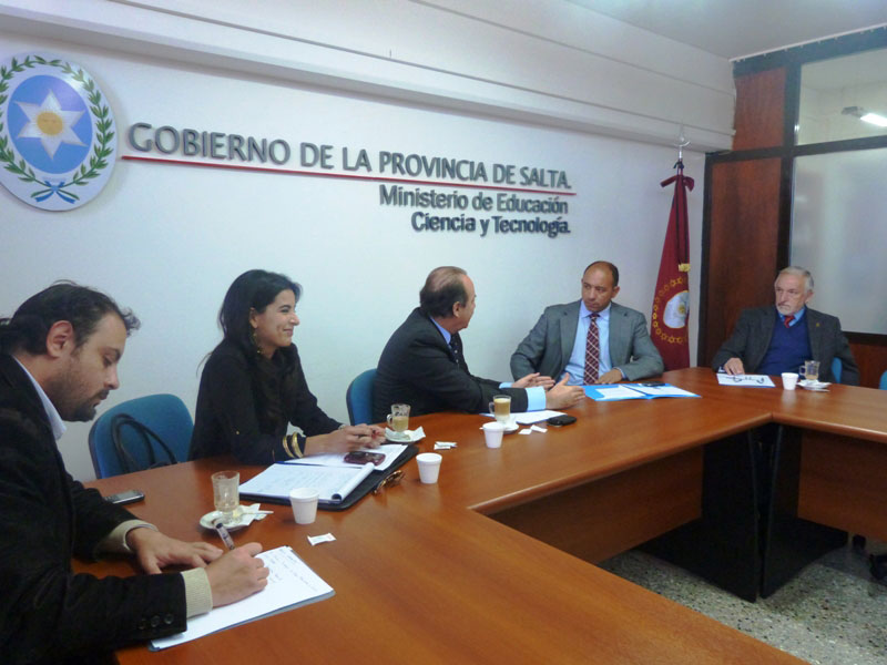 Nuevo programa de becas universitarias