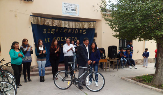 Bicicletas y zapatillas para alumnos Bicicletas y zapatillas para alumnos