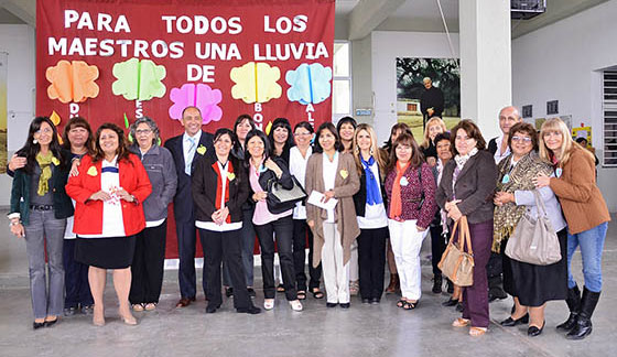 Emotivo festejo del Día del Maestro en la escuela Fray Roque Chielli