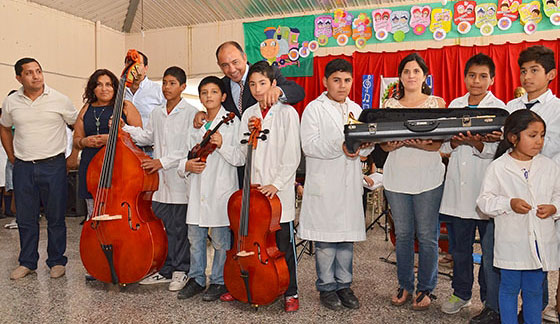 Nueva orquesta escolar en la escuela Eva Duarte de Perón