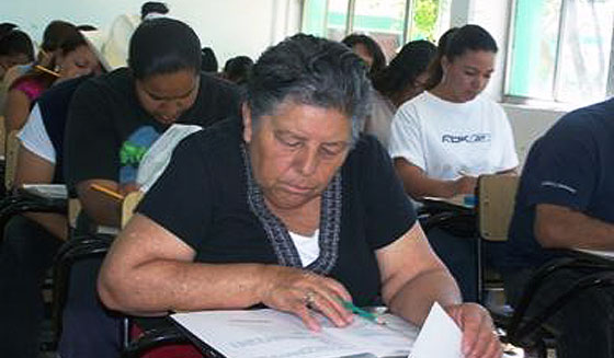 Inscripciones para alumnos y cobertura de cargos para docentes en los Institutos de Idiomas de Salta