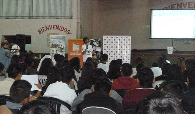 300 estudiantes secundarios de Rosario de Lerma