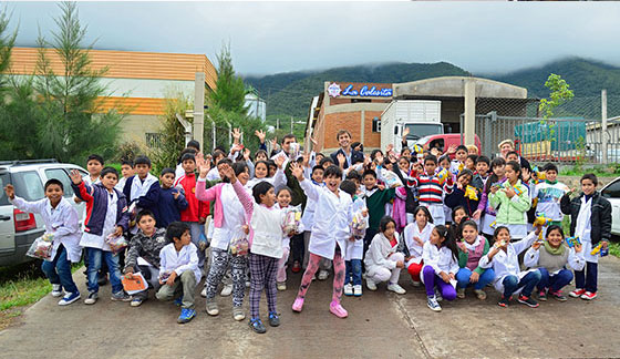 Alumnos de primaria conocieron los procesos productivos en dos fábricas salteñas