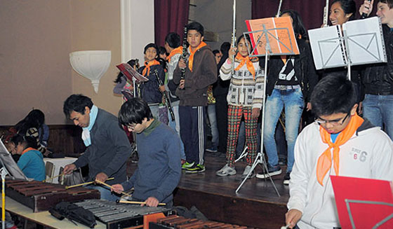 Las orquestas escolares recibieron más de 250 instrumentos musicales