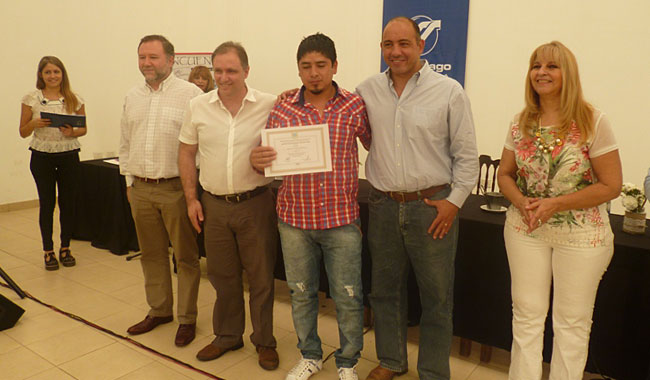 Egresaron trabajadores de la empresa Santiago Saenz Egresaron trabajadores de la empresa Santiago Saenz