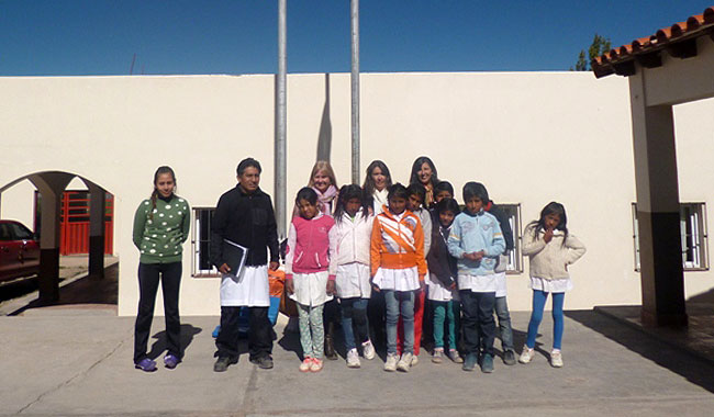 Autoridades visitaron la escuela rural del paraje Tonco
