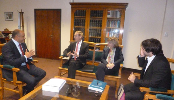 El ministro Dib Ashur recibió al embajador de Australia en Argentina El ministro Dib Ashur recibió al embajador de Australia en Argentina