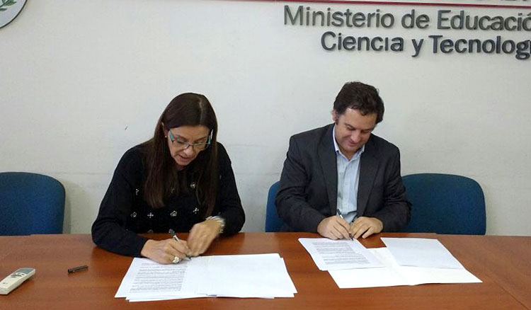 Educación y Directv incorporarán pedagogía innovadora en escuelas primarias Educación y Directv incorporarán pedagogía innovadora en escuelas primarias