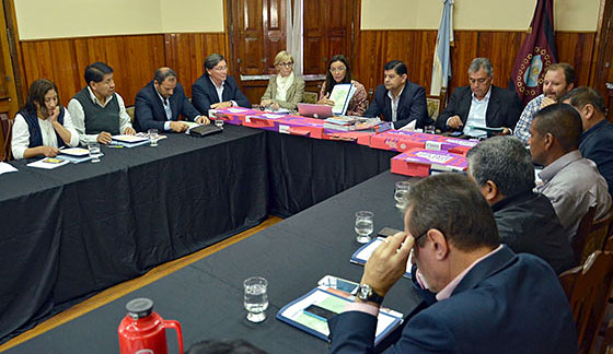 La ministra Berruezo brindó detalles del sistema educativo a senadores provinciales