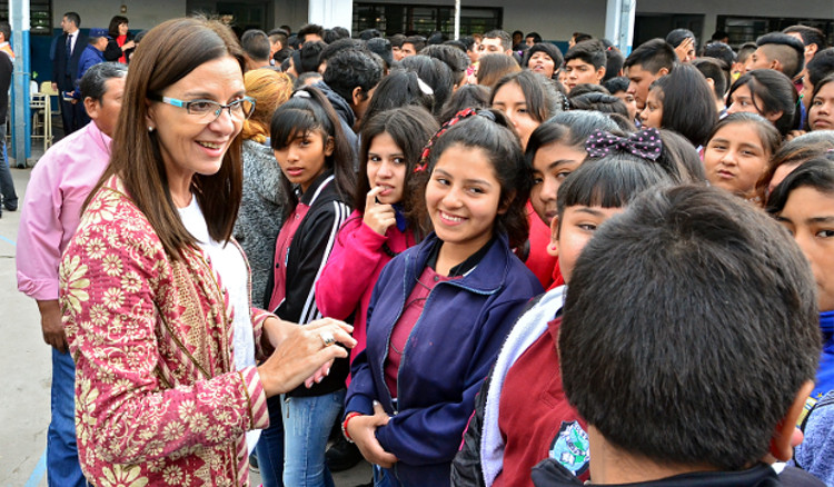 En el colegio América Latina se lanzó el programa La Justicia sale a las escuelas En el colegio América Latina se lanzó el programa La Justicia sale a las escuelas