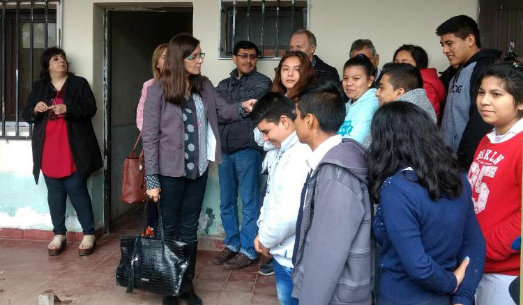 La ministra de Educación visitó escuelas de Las Lajitas La ministra de Educación visitó escuelas de Las Lajitas